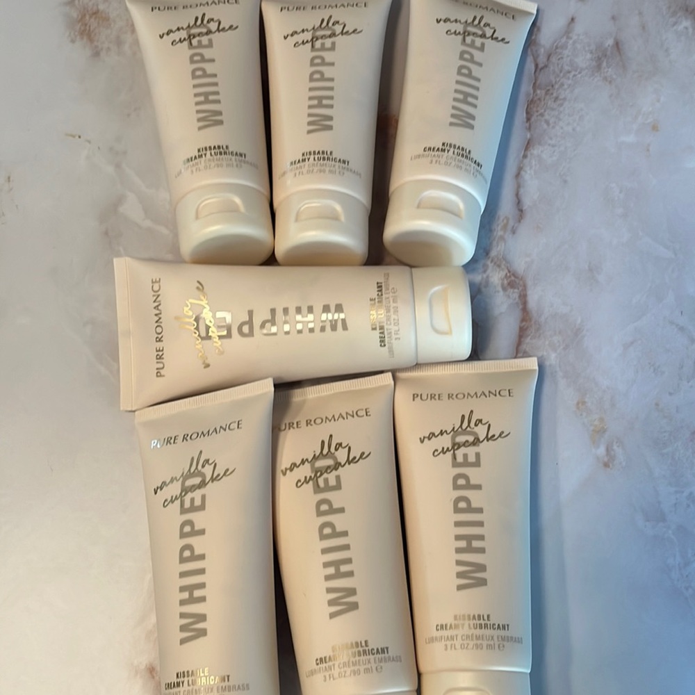 WHIPPED VANILLA CUPCAKE kissable creamy lubricant 3oz